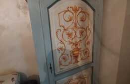 Apartament de 3 camere, boxa, zona Damaroaia