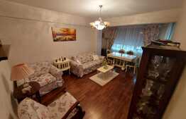 Apartament de 3 camere, boxa, zona Damaroaia