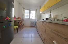 Apartament 3 camere, 64 mp, decomandat, zona Pantelimon.