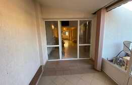  Apartament 3 camere, 60 mp, curte 24 mp, Ultracentral!