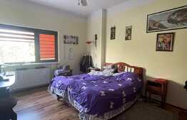 Apartament 5 camere, 130 mp, etaj intermediar, zona Piata Revolutiei 