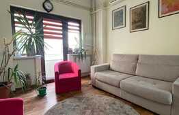 Apartament 5 camere, 130 mp, etaj intermediar, zona Piata Revolutiei 