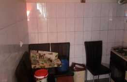 Casa cu 3 camere, 53 mp, zona Centrala