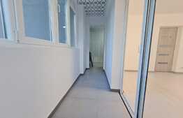 Apartament 2 camere la metrou titan. Renovat si gata de mutare!