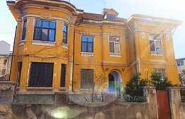 Apartament 2 camere, 73 mp, 160 mp curte, Rosetti 