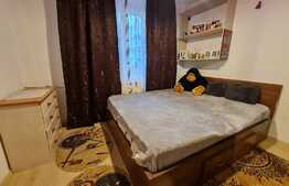 Apartament de 2 camere decomandat. Zona 1 Decembrie 1918.