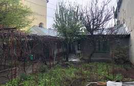 Casa renovabila cu teren de 357 mp, zona Laminorului