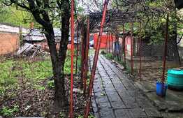 Casa renovabila cu teren de 357 mp, zona Laminorului