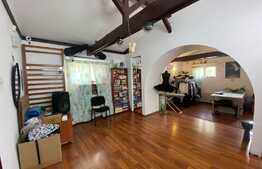  Casa de 500 mp, zona National Arena