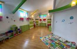  Casa de 500 mp, zona National Arena