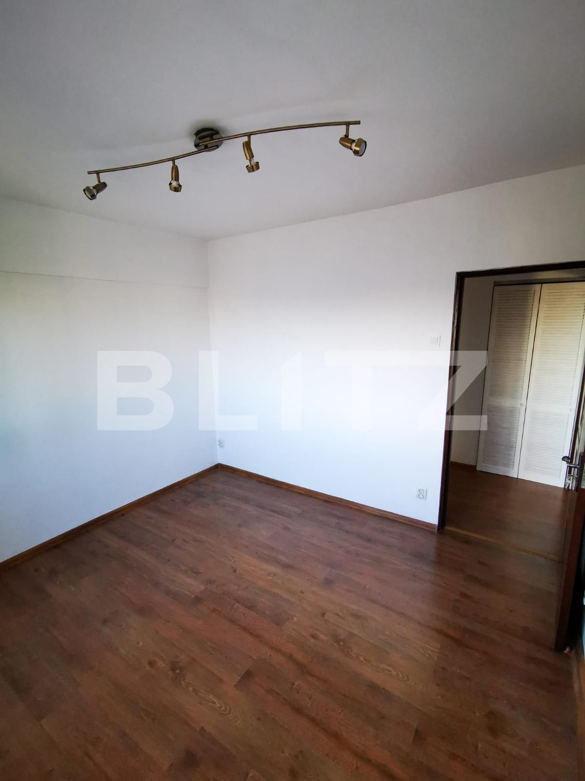 Apartament de vânzare 3 camere Ultracentral - 85746AV | BLITZ București | Poza2