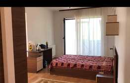 Garsoniera, 47 mp, zona Damaroaia