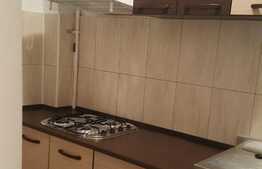 Garsoniera de 35 mp, etaj intermediar, zona 1 Mai