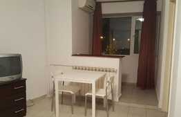 Garsoniera de 35 mp, etaj intermediar, zona 1 Mai