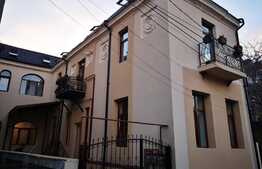 Apartament 4 camere, 91 mp, consolidat si renovat superb, Unirii