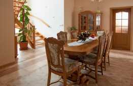 Prague, For sale family house 320 m², land 1 567 m²