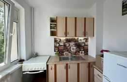 Garsoniera, 30 mp, 8 minute de metrou, zona 1 Decembrie