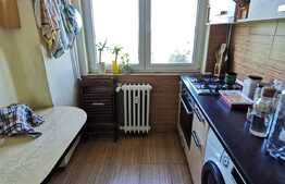 Apartament de 3 camere, etaj intermediar, zona Bucureștii Noi 