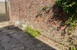 Casa cu 5 camere , 402 mp teren, cartier Andronache