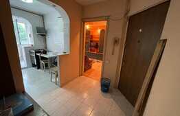 Apartament de 3 camere, 65 mp, decomandat, bulevardul Chisinau