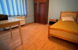 Apartament de 3 camere, 65 mp, decomandat, bulevardul Chisinau