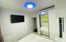 Apartament 3 camere, 64 mp, decomandat, zona 1 Decembrie