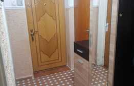 Apartament de 3 camere, 72 mp, decomandat, zona Titan 