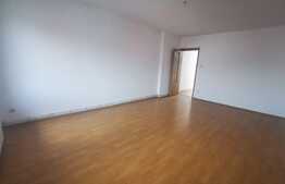 Apartament 6 camere, 130 mp utili, decomandat, Eminescu