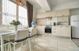 Apartament de 2 camere, 54 mp, zona Fizicienilor