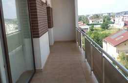 Apartament 3 camere zona Straulesti 