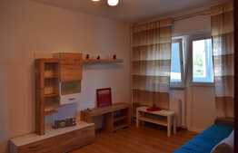 Garsonieră cu balcon în zona Titan 