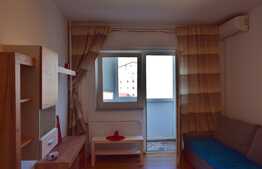 Garsonieră cu balcon în zona Titan 