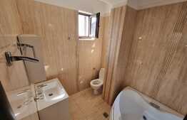 Apartament 5 camere, 124 mp, curte 90 mp, zona Parcul Bazilescu