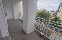 Apartament 5 camere, 110 mp, etaj intermediar, Piata Sfanta Vineri