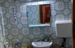 Apartament de 3 camere, 59 mp, renovabil, zona Trapezului