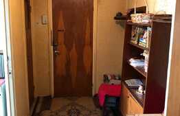 Apartament de 3 camere, 59 mp, renovabil, zona Trapezului