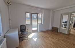 Apartament 6 camere, 155 mp, terasa, Piata Revolutiei! 