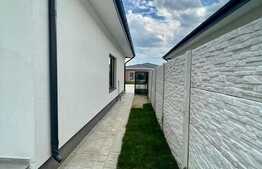 Vila pe parter, 4 camere, 110 mp, in Tunari