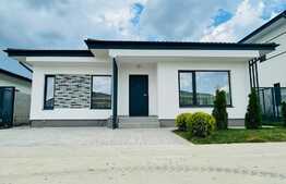 Vila pe parter, 4 camere, 110 mp, in Tunari