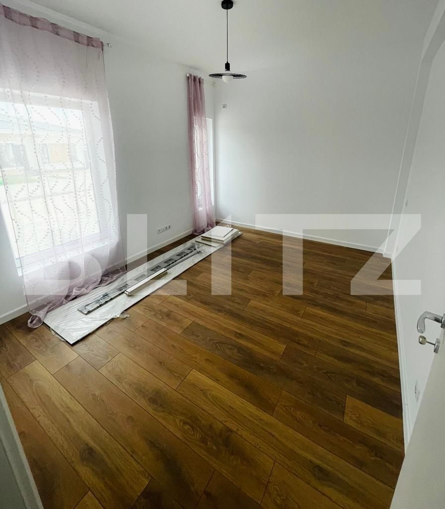 Vila Pe Parter, Tunari  | Poza11