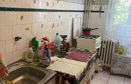 Apartament 3 camere, 70 mp, etaj intermediar, Trapezului