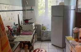 Apartament 3 camere, 70 mp, etaj intermediar, Trapezului