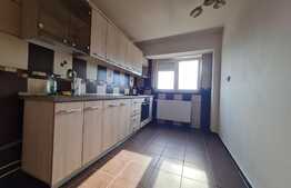 Apartament 3 camere, 80mp, 1 decembrie 1918.