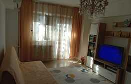 Apartament de 3 camere, 69 mp, semidecomandat, zona Pantelimon