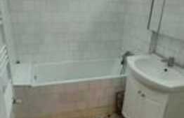 Apartament de 2 camere, 43 mp, decomandat, zona Pajura 