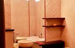 Apartament de 2 camere, 2 parcari si terasa, 135 mp, zona Pajura