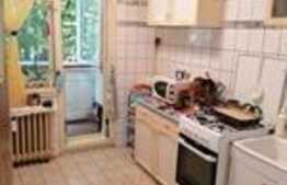 Apartament de 3 camere, balcon, 70 mp, zona Pantelimon