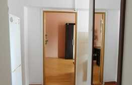 Garsoniera de 34 mp, etaj intermediar, zona 1 Decembrie 