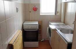 Garsoniera de 34 mp, etaj intermediar, zona 1 Decembrie 