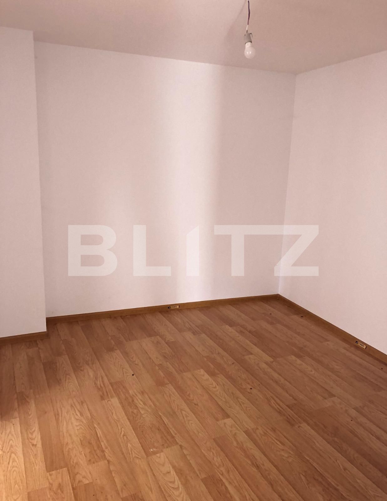 Casa de vânzare 2 camere 1 Mai - 89832CV | BLITZ București | Poza1